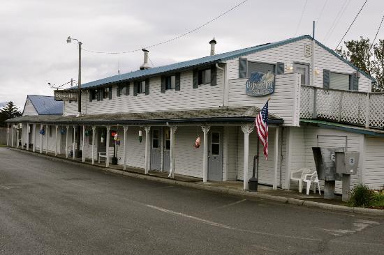The Driftwood Inn in Homer
