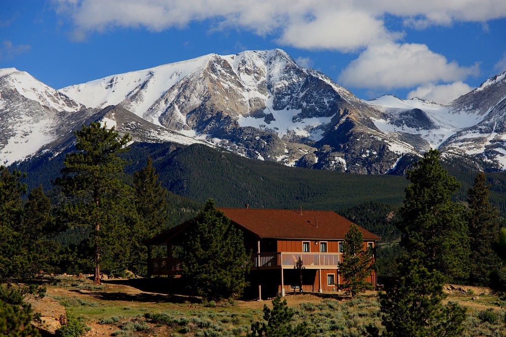 One of many family cabins at YMCA of the Rockies