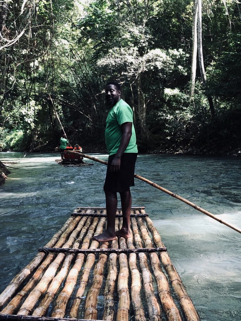 Our guide Everod Pinnock steers the raft